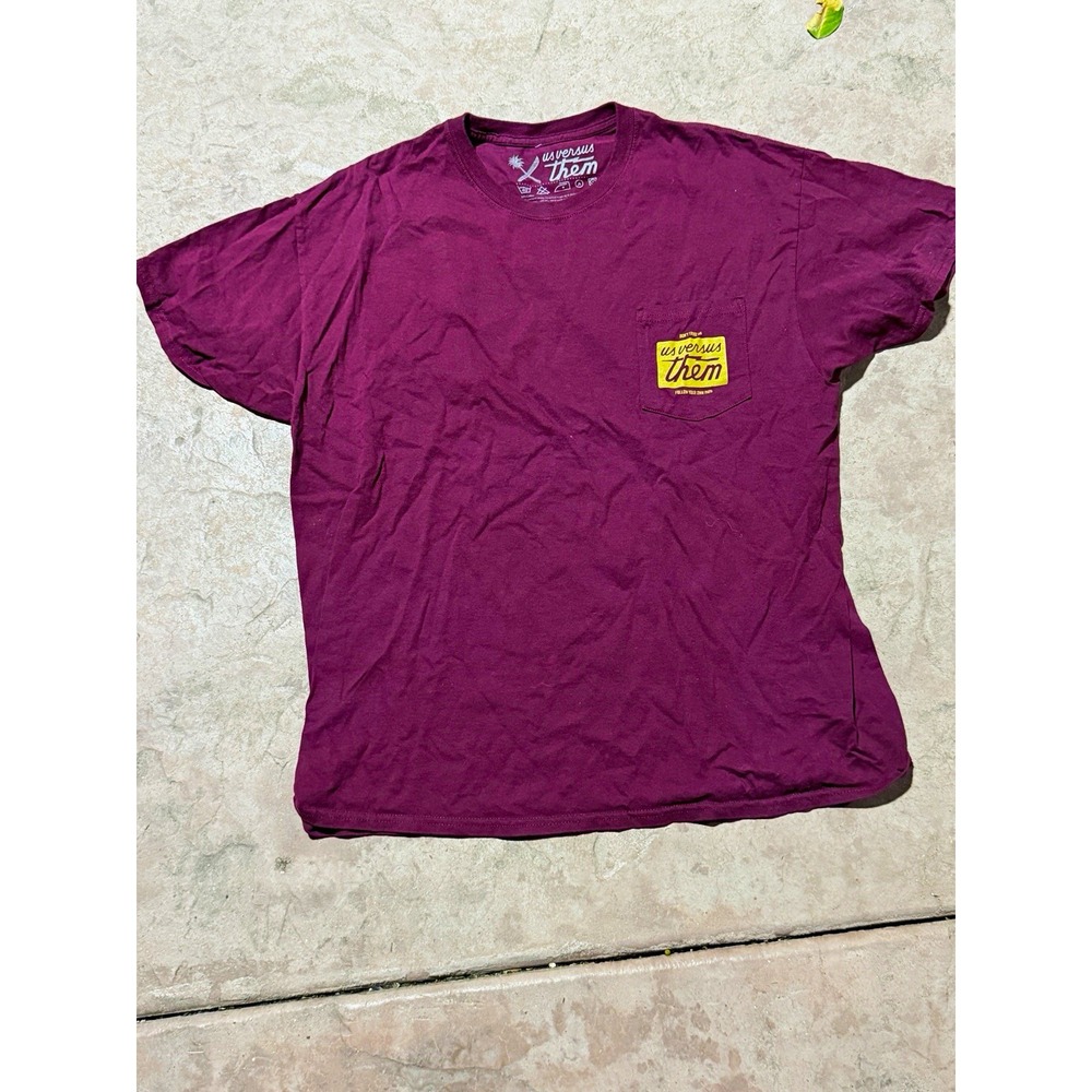 Stussy No Sanctuary Here Pocket T Shirt Maroon Gold Graphic Streetwear